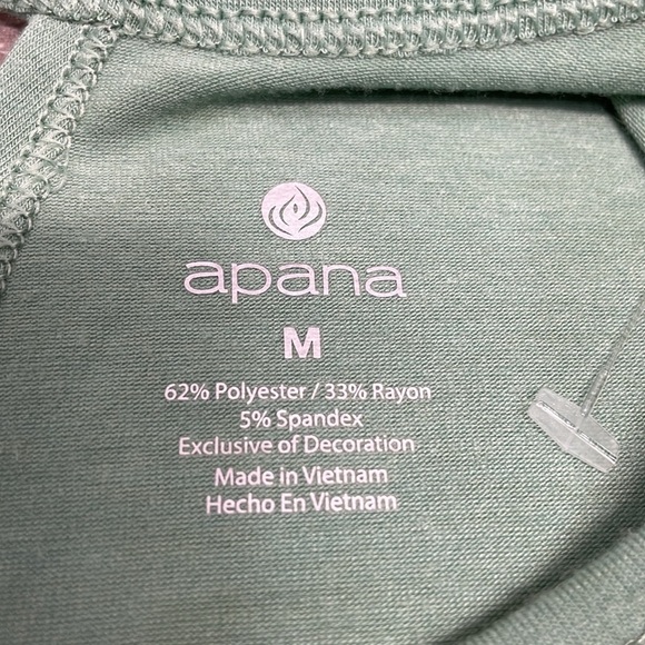 NWT Apana Yoga Long Sleeve Top Back Cutout and Twist Detail Feldspar Green M - Picture 10 of 16